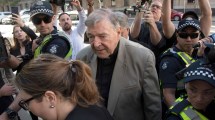 Imagen de Quedó detenido el cardenal George Pell, culpable de abuso sexual