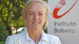 La galardonada científica Karen Hallberg dará una charla en Bariloche