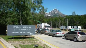 Recomiendan no viajar a Chile por los pasos fronterizos de la región