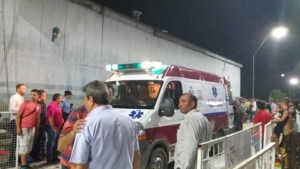 Al menos 34 heridos al caer una grada en los carnavales de Córdoba