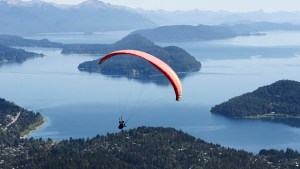 Parapente en el cerro Otto: «Hay que derogar la ordenanza: ya tuvimos que lamentar una muerte»