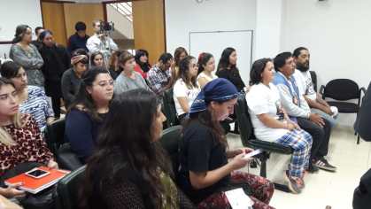 Referentes de comunidades mapuches y los padres de Nahuel en la audiencia de apelaciones. (Foto: César Izza)