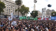 Imagen de Cruces entre gobierno y gremios por el acatamiento al paro