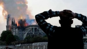 El incendio de Notre Dame en imágenes