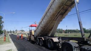 Se inicia el asfalto y reasfalto de 85 cuadras en Viedma