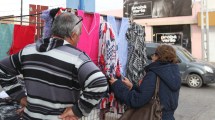 Imagen de Hay menos puestos callejeros en el centro neuquino