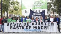 Imagen de La marcha confluyó en la municipalidad de Neuquén donde finalizó con un acto