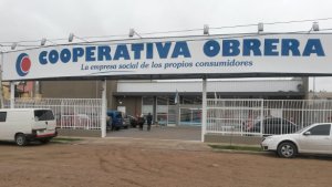 Le dispararon a un trabajador en un supermercado de Cutral Co