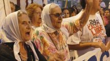 Imagen de Denuncian un ataque intimidatorio a Madres de Plaza de Mayo en Neuquén