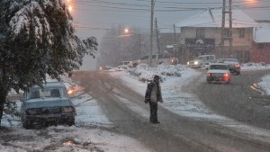 Un gran frente frío trae temperaturas muy bajas y viento a toda la región