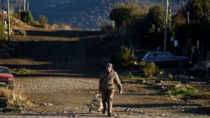 La leña se entregará en mayo en Neuquén y denuncian falta de garrafas