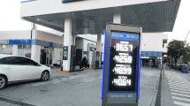 Imagen de Combustibles: Nación aliviana una nueva suba