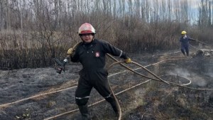 Era una quema controlada, pero el viento la convirtió en un incendio