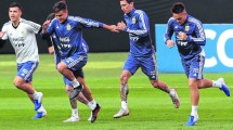 Imagen de Ante Qatar, Scaloni apostará por Messi y dos delanteros