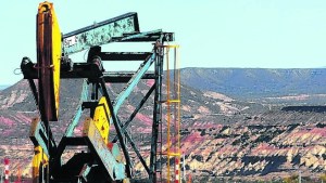 Río Negro vuelve a prorrogar las concesiones de gas y de petróleo