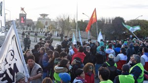 Así fue la protesta en rechazo a la presencia de Macri