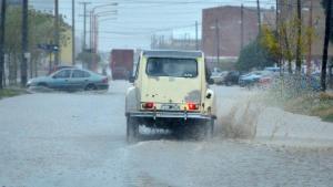 Anuncian fuertes tormentas y lluvias intensas en Viedma