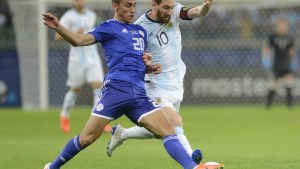 Argentina igualó con Paraguay y complicó su futuro en la Copa América