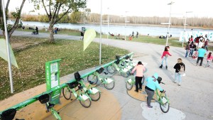 Realizan actividades por el día de las bicicletas en Neuquén