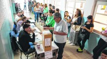 Imagen de Elecciones: el gobierno promete transparencia