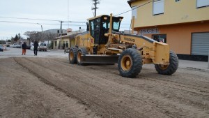 Comenzaron las obras para asfaltar varias calles del  barrio Ceferino en Viedma