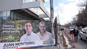 Campaña electoral: «Pechi» Quiroga se mudó de afiche