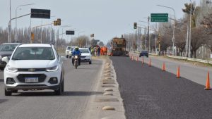 Corte de la Ruta 22 en Plottier para finalizar la repavimentación