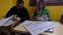 Imagen de Los diez candidatos de Bariloche votaron en una elección con baja asistencia