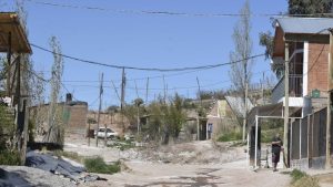 ¿Cómo es vivir en Las Perlas?: lejos, sin servicios y sin respuestas