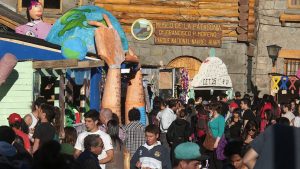 Vuelve el color de la juventud al Centro Cívico en Bariloche