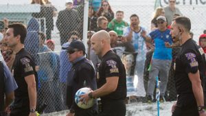 Federal A: un partido desvirtuado por un flojo arbitraje en Viedma