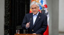 Imagen de Piñera anunció iniciativa para que Fuerzas Armadas protejan edificios públicos