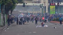 Imagen de Se mantienen los choques con la policía en La Paz y es máxima la tensión en Bolivia