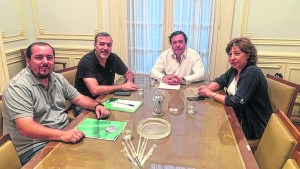 Weretilneck los reunió, Aguiar se disculpó y Carreras ratificó la sociedad con ATE