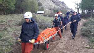 Rescatan a dos turistas neuquinas del cerro Piltriquitrón