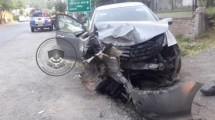 Imagen de Alcoholizado, destruyó su auto contra un paredón en San Martín de los Andes