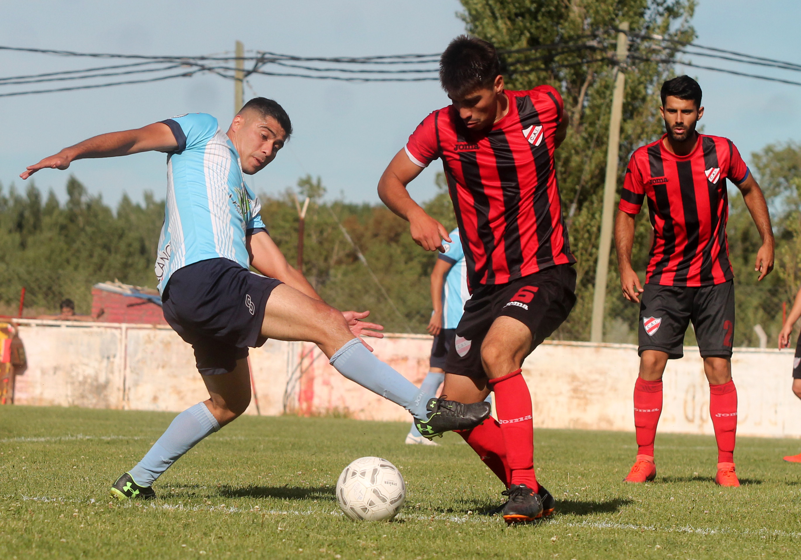 Centenario era el último en carrera que podía repetir el título. (Foto: Oscar Livera)