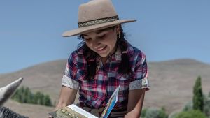 Irene, la dulce mocita de Cayanta, en el norte neuquino