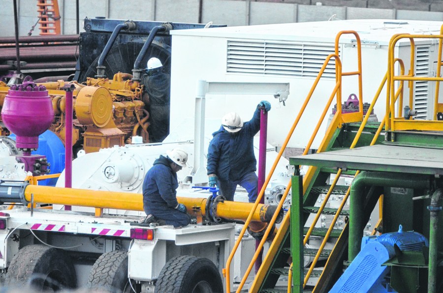 Petroleros: avanza el pedido de un bono de emergencia