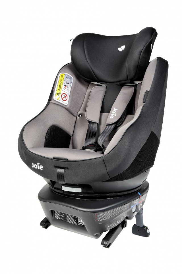 La importancia de los asientos para bebé y niño en los automóviles