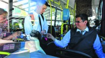 Imagen de Nación triplica subsidios y la región congela sus tarifas de transporte