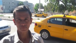 Ariel, el taxista de Neuquén que no dudó en devolver una billetera perdida