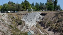 Imagen de El municipio de Neuquén acusó a hormigoneras de cementar parte de la barda