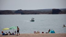 Imagen de Pueblo Blanco, la playa de El Chocón que todos quieren conocer