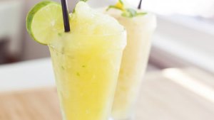 Para estos días de calor: una rica limonada Frappé