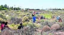 Imagen de Las tomas de Neuquén son la cara oculta del negocio inmobiliario