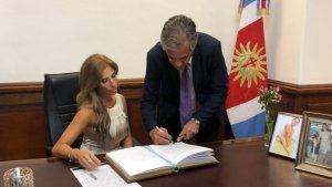 Cristina viajó a Cuba y Ledesma quedó al frente del Ejecutivo, por un día