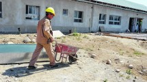 Imagen de En Río Negro continúan las obras en las escuelas para el regreso a clases