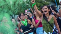 Imagen de Así se vivió en la región el pañuelazo por el aborto legal