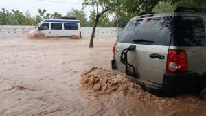 Por las fuertes lluvias hubo inundaciones y evacuados en Rincón de los Sauces